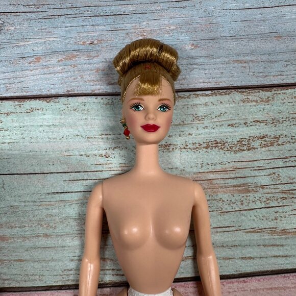 Lot of 4 Barbies Winter Splendor Sleeping Beauty Romantic Interlude Puerto Rico - Picture 9 of 10